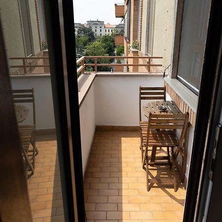 Appartamento Elegante Bilocale In De Angeli - Piazzale Siena Milano Esterno foto